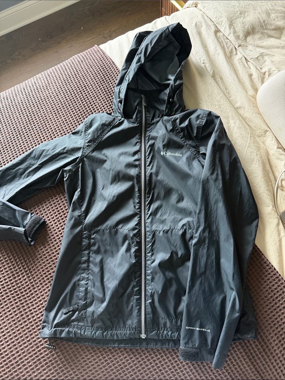 Columbia Black Hooded Rain Jacket